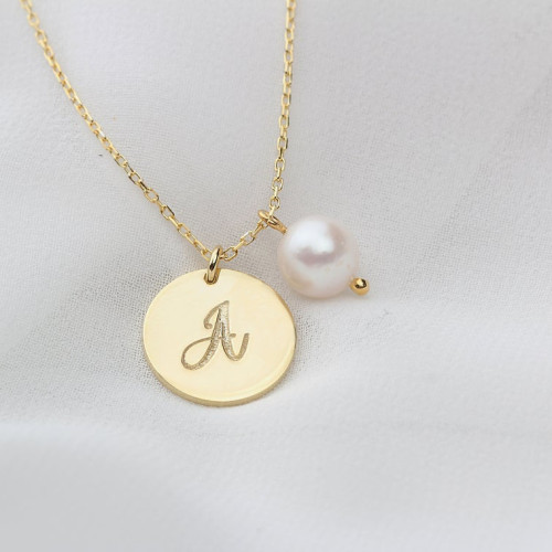 Glorria Kişiye Özel Harfli Plaka İnci Gümüş Kolye