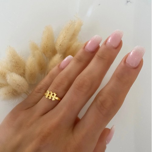 Glorria Kişiye Özel Minimal Gotik Harf Gümüş Yüzük