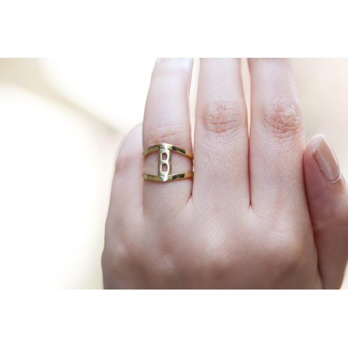 Glorria Gümüş Kişiye Özel Harfli Yüzük Glorria Gümüş Kişiye Özel Harfli Yüzük