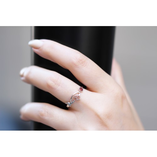 Glorria Gümüş Kişiye Özel Doğum Taşı Ve Doğum Çiçeği Yüzük Glorria Gümüş Kişiye Özel Doğum Taşı Ve Doğum Çiçeği Yüzük