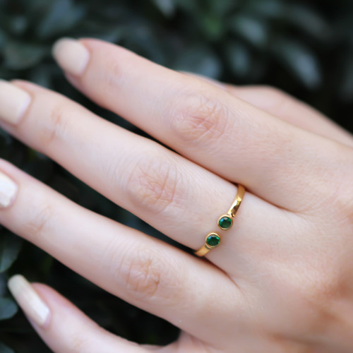 Glorria Gümüş Kişiye Özel Doğum Taşı Yüzük Glorria Gümüş Kişiye Özel Doğum Taşı Yüzük