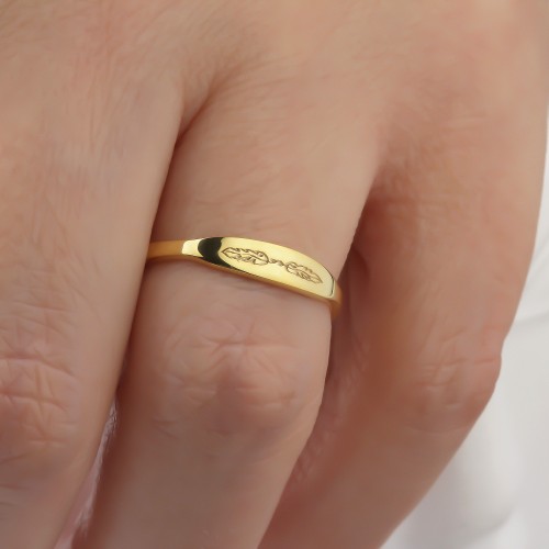 Glorria Gümüş Kişiye Özel Çiçek Motifli Yüzük Glorria Gümüş Kişiye Özel Çiçek Motifli Yüzük