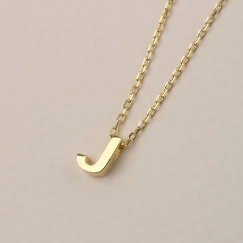 Glorria Gümüş 3 Boyutlu Minimalist J Harfi Kolye Glorria Gümüş 3 Boyutlu Minimalist J Harfi Kolye