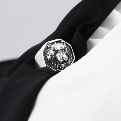 Glorria Gümüş Erkek Aslan Yüzük Glorria Gümüş Erkek Aslan Yüzük