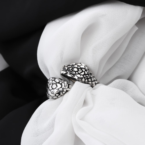 Glorria Gümüş Erkek Yılan Yüzük Glorria Gümüş Erkek Yılan Yüzük