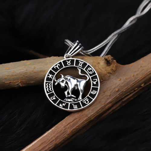 Glorria Gümüş Erkek Boğa Burcu Kolye Glorria Gümüş Erkek Boğa Burcu Kolye