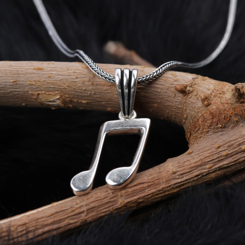 Glorria Gümüş Erkek Nota Kolye Glorria Gümüş Erkek Nota Kolye