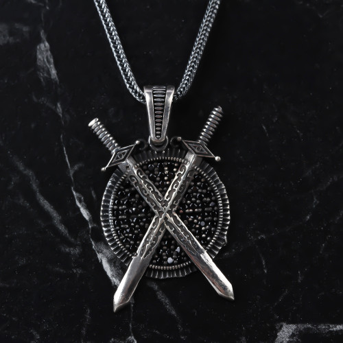 Glorria Gümüş Erkek Çift Kılıç Kolye Glorria Gümüş Erkek Çift Kılıç Kolye