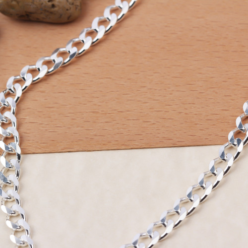 Glorria Gümüş 6mm Gurmet Zincir Kolye Glorria Gümüş 6mm Gurmet Zincir Kolye