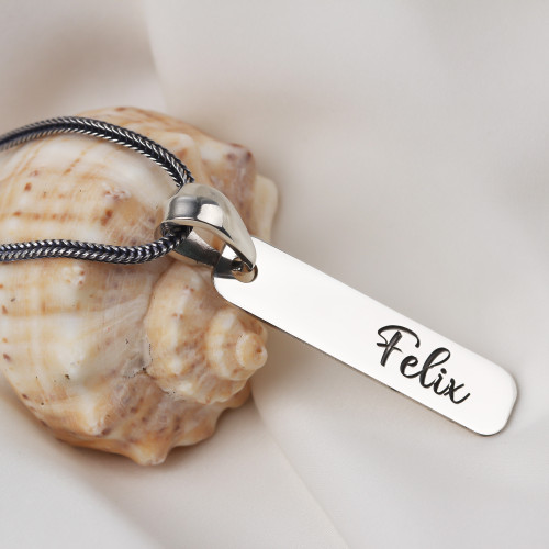 Glorria Erkek Kişiye Özel İsimli Bar Gümüş Kolye Glorria Erkek Kişiye Özel İsimli Bar Gümüş Kolye