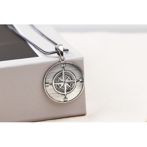 Glorria Erkek Pusula Gümüş Kolye Glorria Erkek Pusula Gümüş Kolye