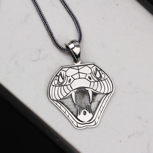 Glorria Erkek Yılan Gümüş Kolye Glorria Erkek Yılan Gümüş Kolye