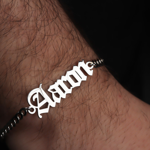 Glorria Erkek Kişiye Özel Gothic İsimli Gurmet Zincirli Gümüş Bileklik Glorria Erkek Kişiye Özel Gothic İsimli Gurmet Zincirli Gümüş Bileklik