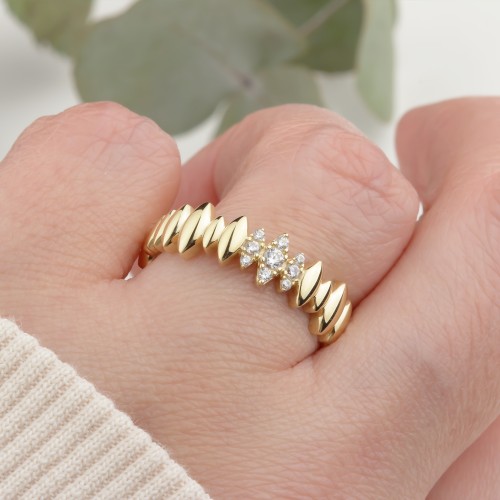 Glorria Altın Taşlı Markiz Yüzük