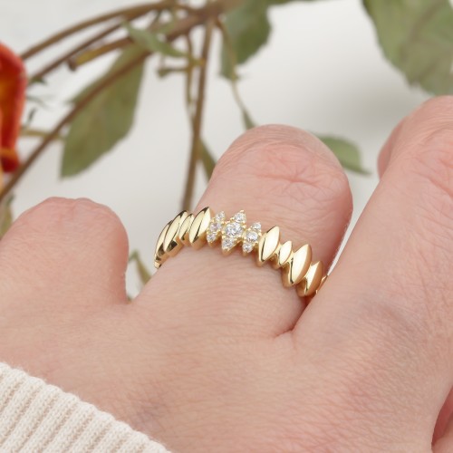 Glorria Altın Taşlı Markiz Yüzük