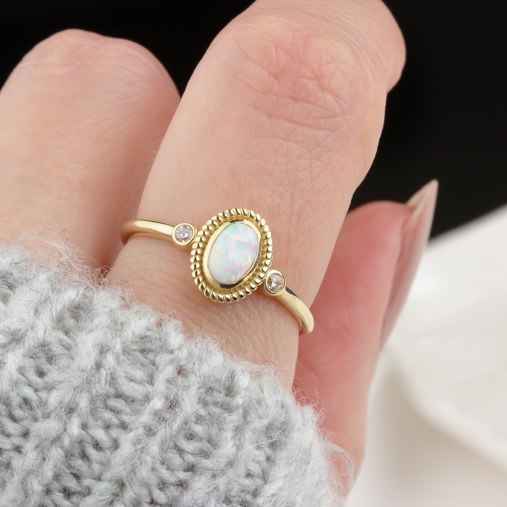 Glorria Altın Beyaz Opal Taşlı Retro Yüzük