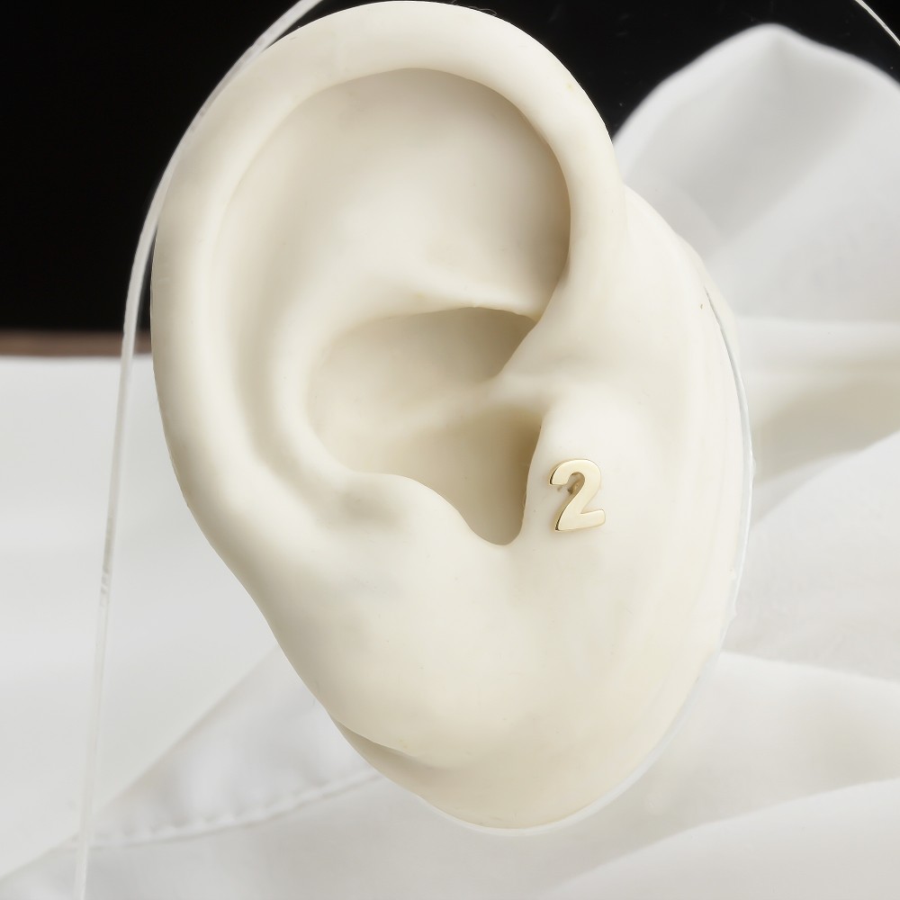 Glorria Altın 2 Rakam Tragus Piercing Glorria Altın 2 Rakam Tragus Piercing