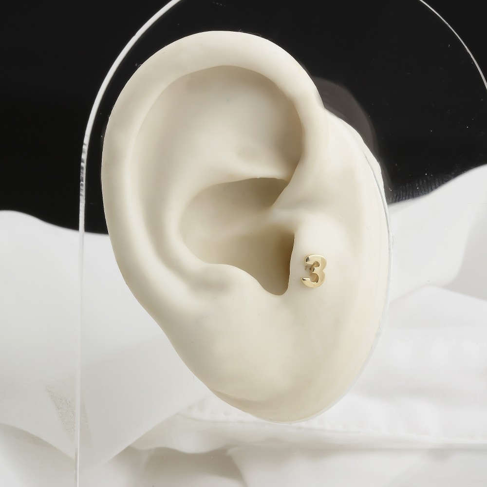 Glorria Altın 3 Rakam Tragus Piercing Glorria Altın 3 Rakam Tragus Piercing