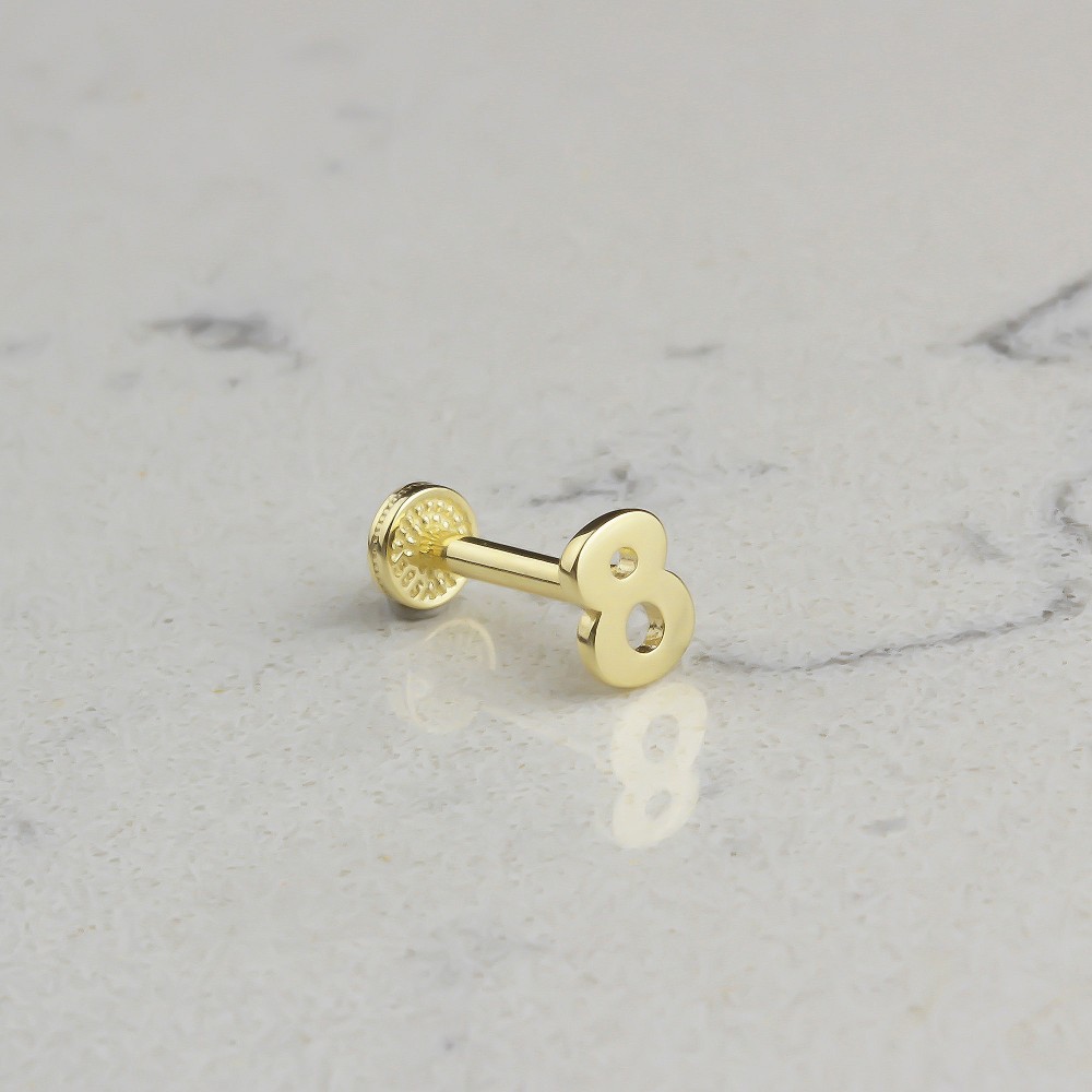 Glorria Altın 8 Rakam Tragus Piercing Glorria Altın 8 Rakam Tragus Piercing