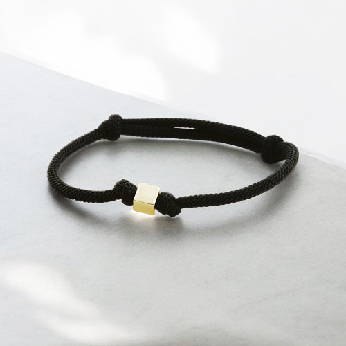 Glorria Altın Küp İpli Bileklik Glorria Altın Küp İpli Bileklik