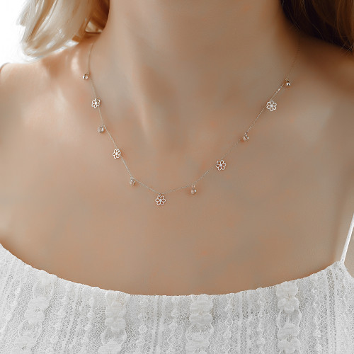 Glorria Altın Beyaz Papatya Şans Kolye