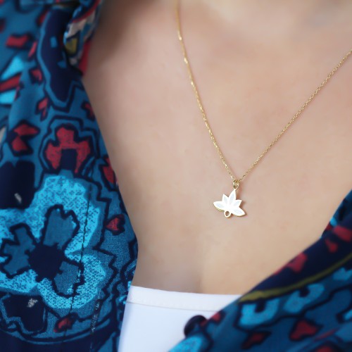 Glorria Gümüş Sedefli Lotus Kolye