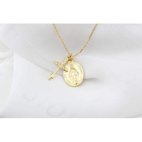 Glorria Gümüş Haç ve Meryemana Kolye Glorria Gümüş Haç ve Meryemana Kolye