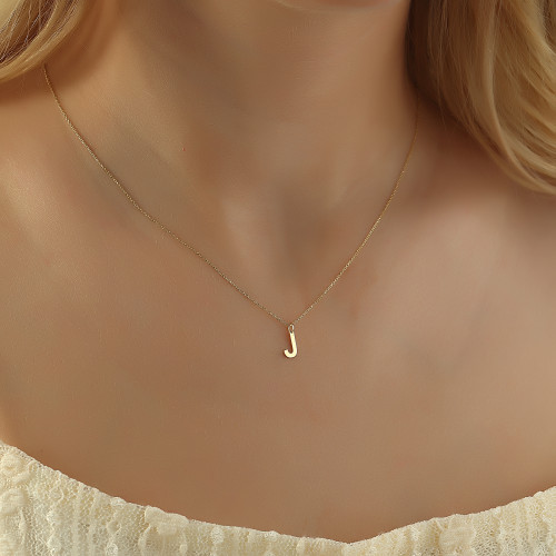 Glorria Altın J Harfi Kolye Glorria Altın J Harfi Kolye