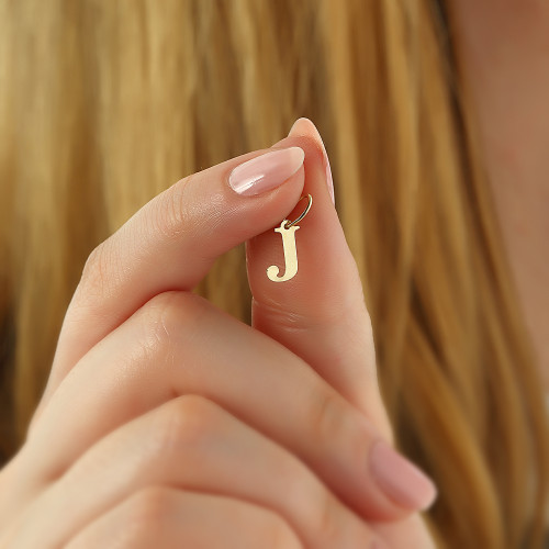 Glorria Altın J Harfi Kolye Ucu Glorria Altın J Harfi Kolye Ucu