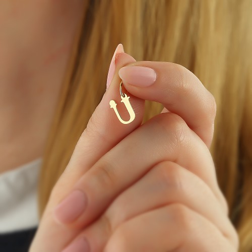 Glorria Altın Ü Harfi Kolye Ucu Glorria Altın Ü Harfi Kolye Ucu