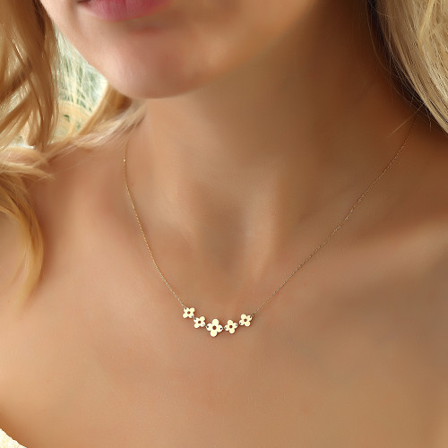 Glorria Altın Çiçek Kolye Glorria Altın Çiçek Kolye