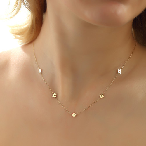 Glorria Altın Çiçek Kolye Glorria Altın Çiçek Kolye