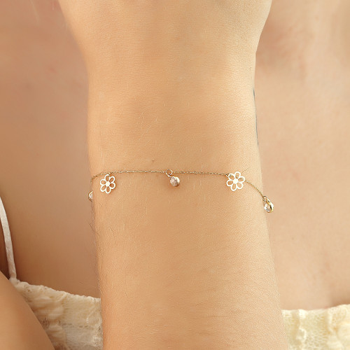 Glorria Altın Papatya Bileklik Glorria Altın Papatya Bileklik